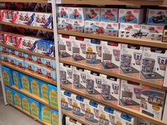 -名创优品(山东青岛华润万象城店)