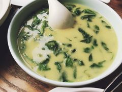 原汤豌豆尖-马仕玖煲·融合菜·酥不腻烤鸭(人大店)
