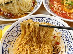 -李与白包子铺(桐梓林店)