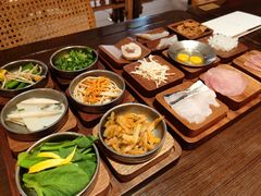 -银米·云南传统过桥米线(双廊黑金冠店)