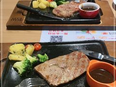 -必胜客(柳州万象城店)