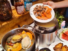 -领鲜活海鲜榴莲自助火锅(东门店)