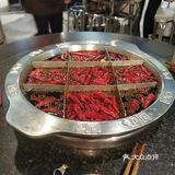 环境： 就是一个防空洞，虽然不是第一次来了