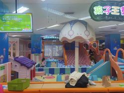-孩子王童乐园(成都吾悦广场店)