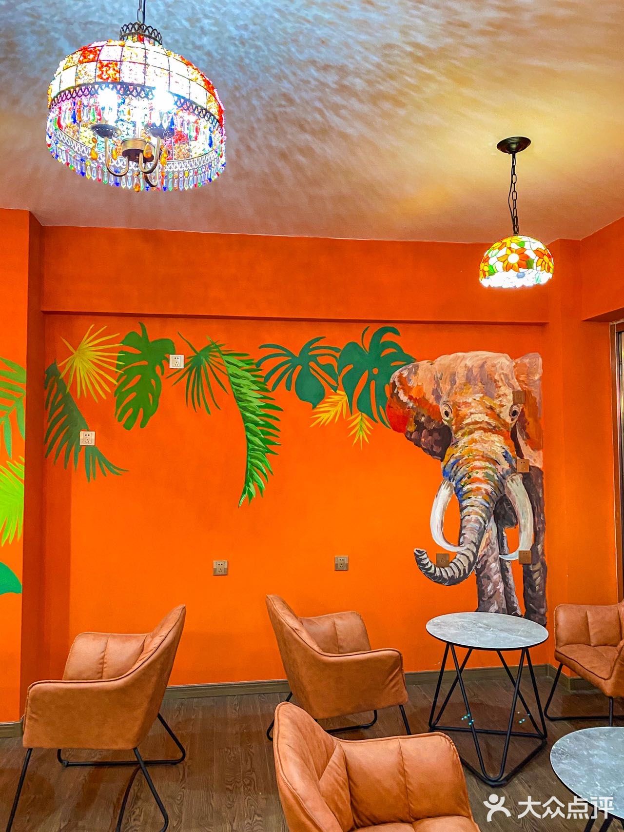 简直太精致了舍不得把它吃掉。香水椰子沙冰