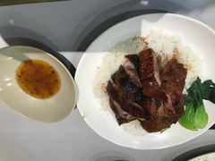 双拼烧味饭-深井陈记烧鹅酒家(新填地街店)