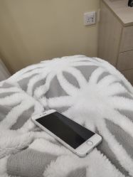 -菩叶脱发白发中心
