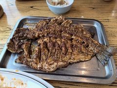 特色炭烤虹鳟鱼-俺家菜馆(百里峡店)