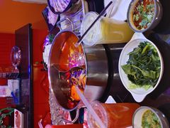-唯爱KTV聚会餐厅(仙林东城汇店)