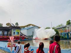 -美心红酒小镇游乐园