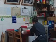-雷祖芳老妈蹄花店