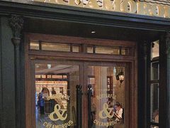 -BUTTERFUL&CREAMOROUS 黄油与面包(西单大悦城店)