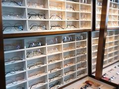 -视野联行眼镜(西站中天健广场店)