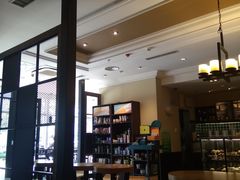 大堂-星巴克臻选(威海威高广场店)