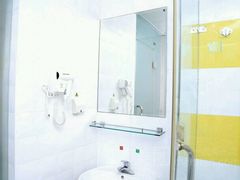 -7天连锁酒店(大连星海广场联合路地铁站店)