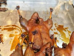 -狗撵鸭(泰山公寓店)