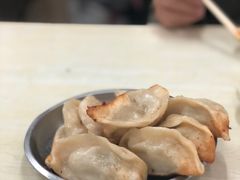 -黄阿姨锅贴大王(万航渡路店)