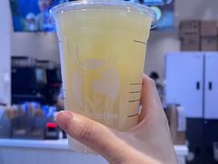 -瑞幸咖啡(凯德虹口龙之梦店)