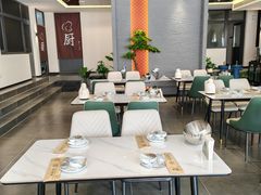 -何适山庄·团餐住宿(水长城P2停车场店)