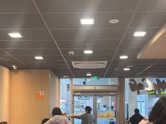 -麦当劳(轻轨曹杨路店)