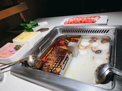 -海底捞火锅鲜切牛肉主题店(长寿路店)
