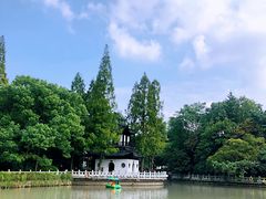 -汇龙潭