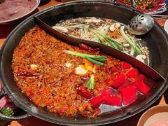 -周小明火锅(黑金冠社区店)