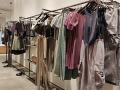 -URBAN REVIVO(西安Momopark店)