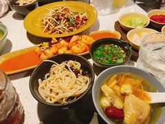 老昆明凉米线-半山腰·云南菜(侨福芳草地店)