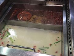 -洪焱重庆老火锅(万福花园店)