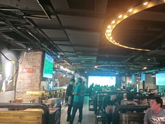 -麦凯伦烧烤·精酿超级工厂店(金桥总店)