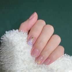 -悦指间美甲美睫