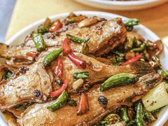 -鸿顺老铁锅美蛙鱼府(解放碑店)