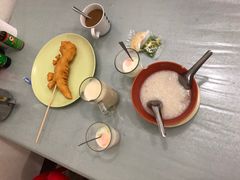 -恐龍造型油條