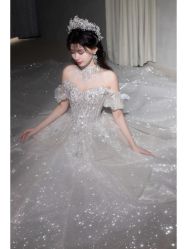 -不晚国际婚纱礼服