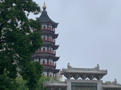 -绳金塔