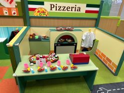 -莫莉幻想儿童乐园(武汉经开永旺店)