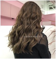 -Godhands美发设计沙龙