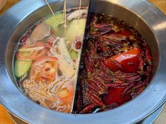 -钟大嘴牛杂串串火锅(龙泉总店)