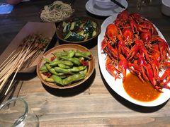 -肥肥虾庄·金牌油焖大虾(汉口城市广场店)
