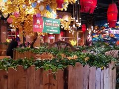 -老滇山寨•云南特色菜•地方菜•民族风情歌舞表演(金碧店)