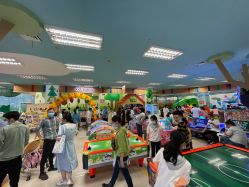 -莫莉幻想儿童乐园(武汉经开永旺店)