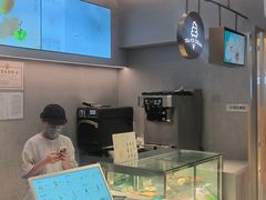 -喜茶(北京华贸购物中心店)