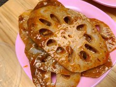 -爆炸头阿姨小四川正宗川味小吃(无任何分店)