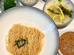-馋三尺蟹粉小笼(人民广场店)