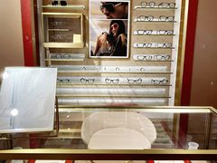 -目艮眼镜SHOWROOM(品牌集合店)