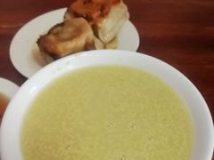 小米粥-宝瑞门钉肉饼店