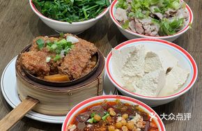 Handmade Tofu Pudding with Dipping Sauce