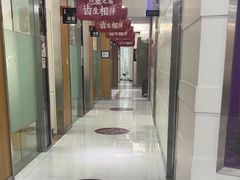 -雅悦齿科(顾村公园店)