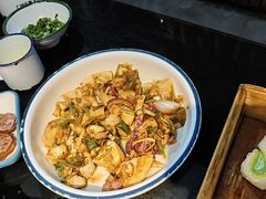 -鱼窝棚柴火铁锅炖(富山屯店)